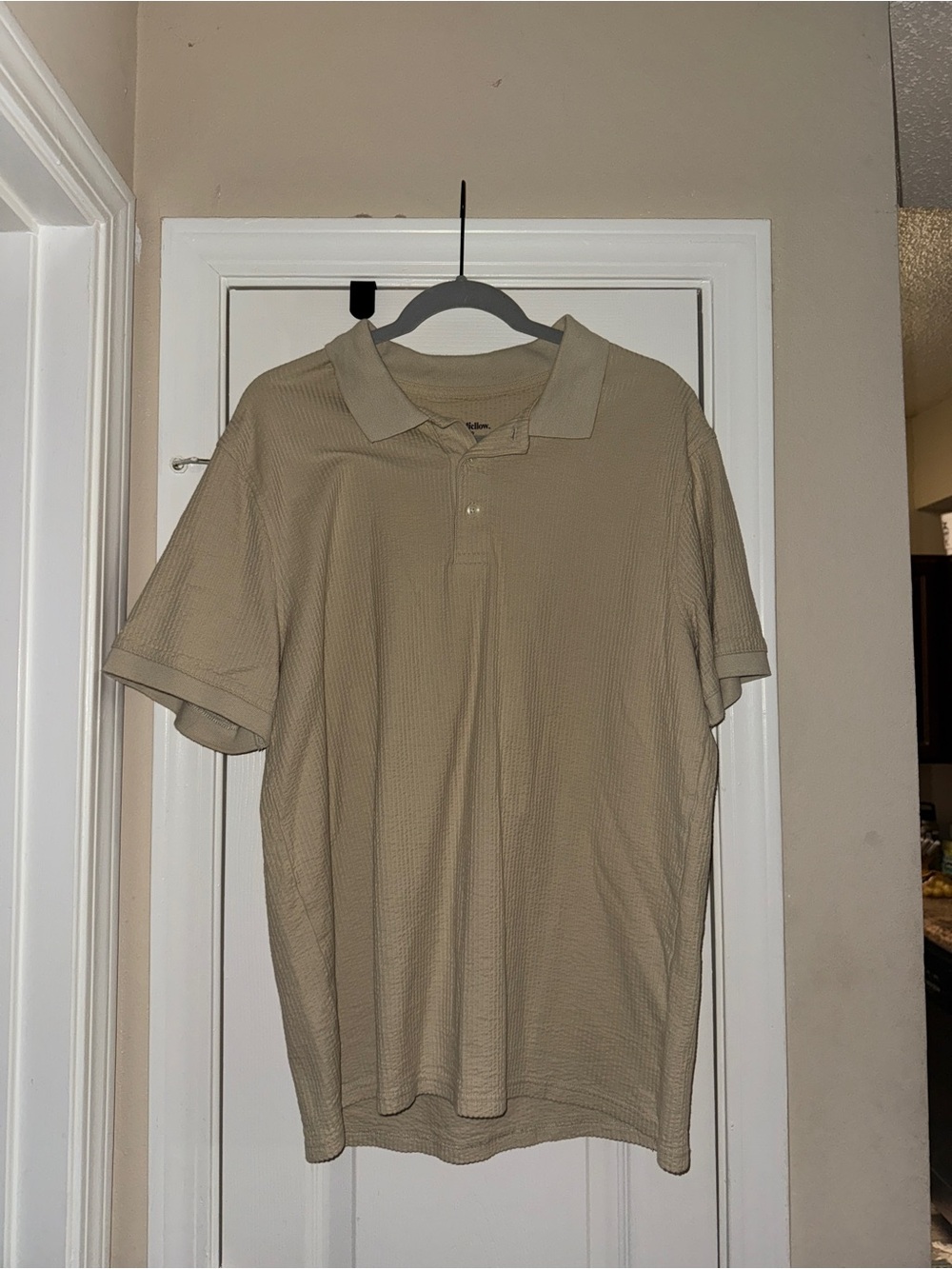 Men's Tan Short-Sleeve Polo Shirt - Classic Casual